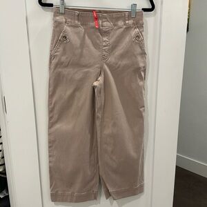 SPANXshape™ EveryWear
Cropped Wide Leg Jeans with Patch Pockets, Light Pink